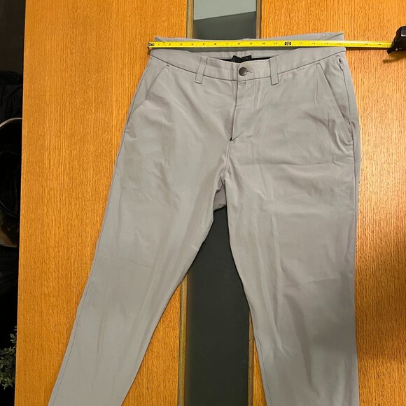 Lululemon ABC Trouser – Grey – Size 31x30 - Picture 3 of 5